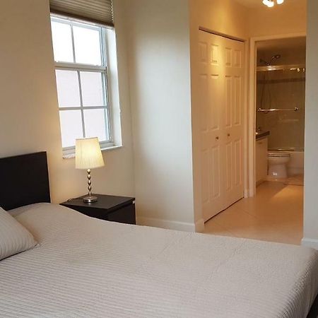 Yacht Club Aventura 2Br + 2Ba Lägenhet Miami Exteriör bild